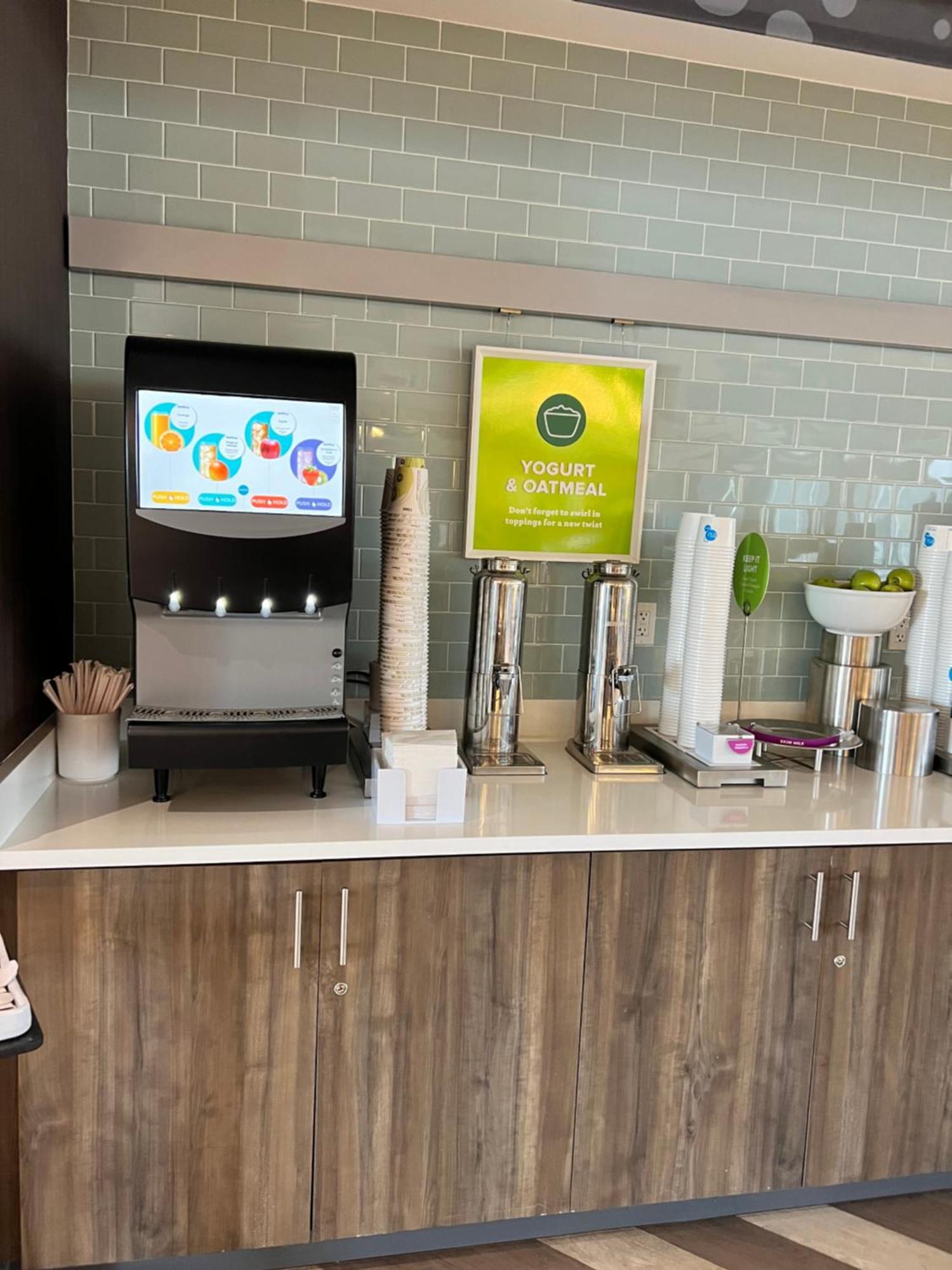 兰卡斯特东部希尔顿特茹酒店 Smoketown  外观 照片